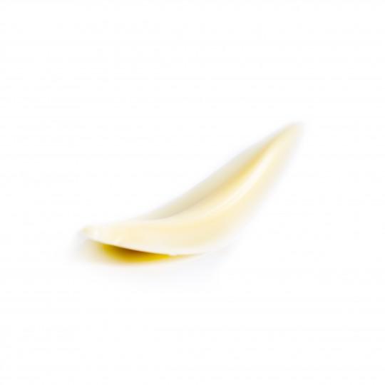 Curvy Leaf Decor | White Chocolate